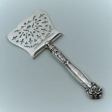 Carnation by Wallace Sterling Silver 10" Asparagus Server w Hood All Silver