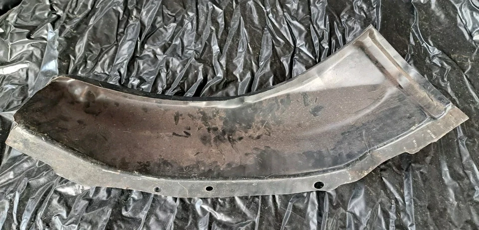 Guardabarros trasero izquierdo topacio mercurio topacio trasero izquierdo nuevo de stock Ford Tempo exterior Foto 3 de 4