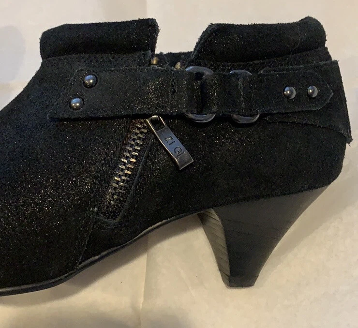 ZIGI Niña Botines Negro Gamuza Brillante Cremallera Lateral Zapatos 2” Tacón Gatito Talla 7 Foto 4 de 4