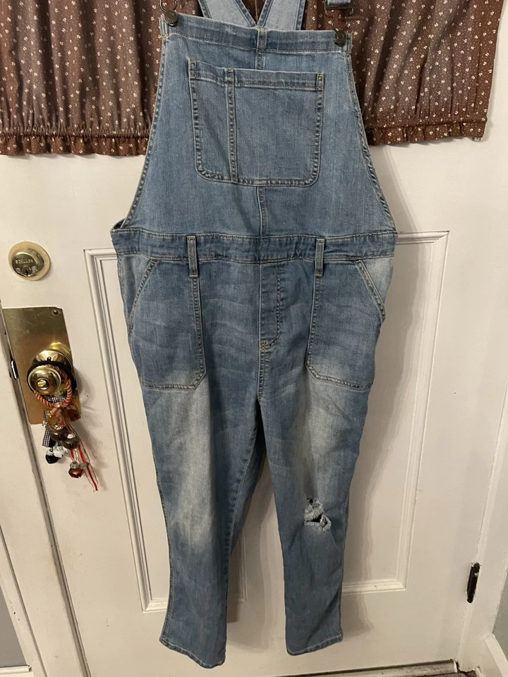 Gap Womens Slouch Light Indigo Distroy Mid Washed Denim Crop Overalls Size XL - Image 2 of 4