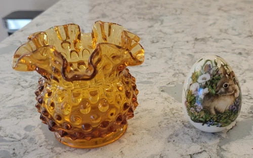 Vintage Fenton Glass Amber Hobnail Ruffled  Rose Bowl Vase w Ceramic Easter Egg