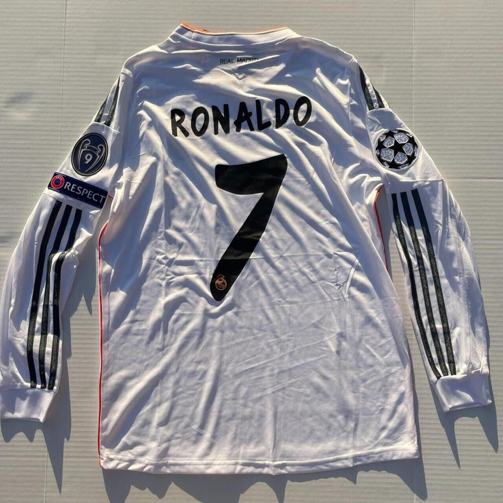 Real Madrid Ronaldo 7 Champions League 2013-2014 Final Jersey Long Sleeve L thumbnail 2