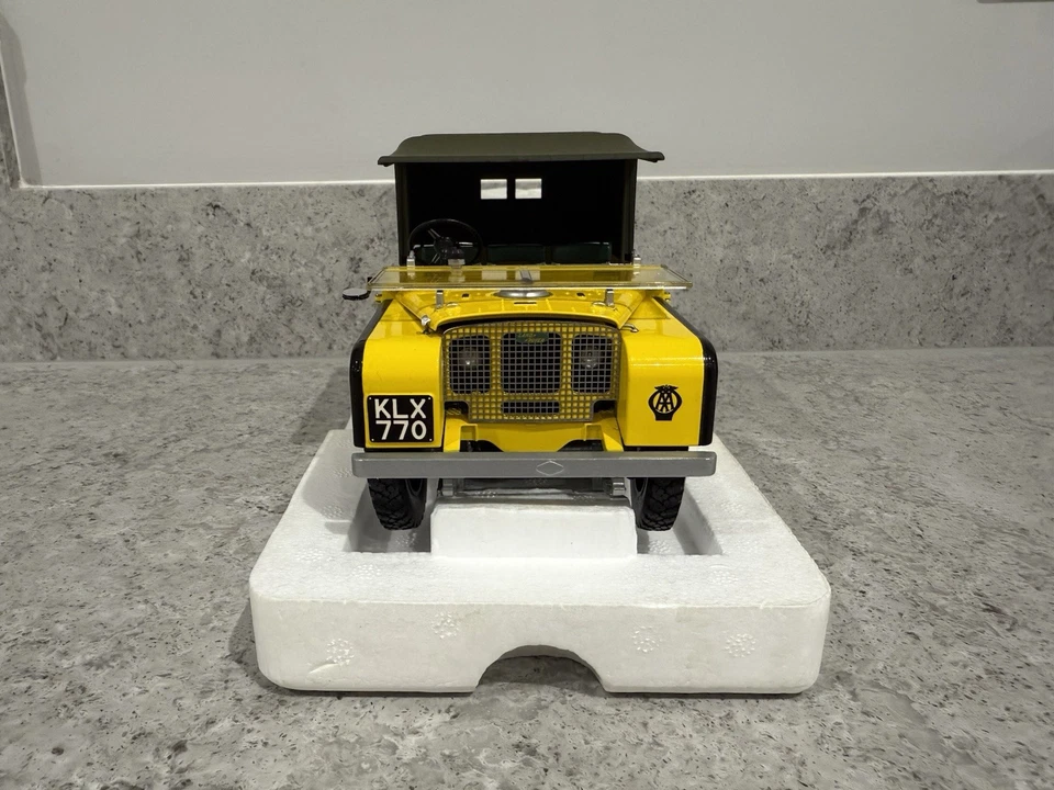 Minichamps - 1948 Land Rover - AA Road Service/Breakdown - 1:18 Scale - Mint/New - Image 4 of 4