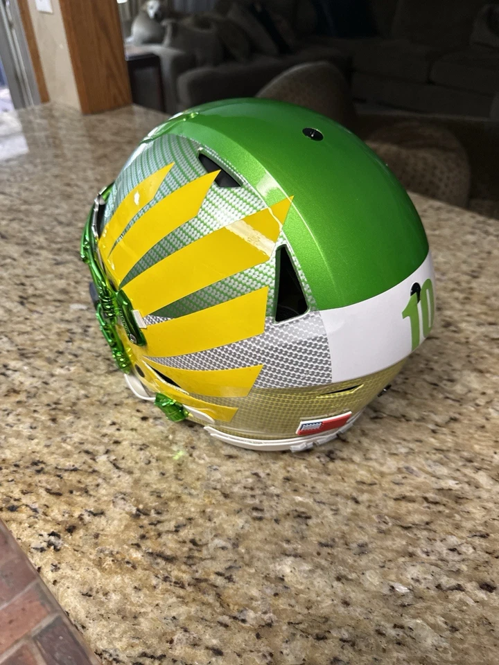 Oregon Ducks Bo Nix Custom, Authentic Speed, Flex, Signed, And Certified - Image 2 of 3