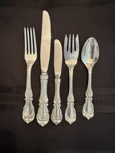 Burgundy by Reed and Barton Sterling Silver Flatware Set Service 24 pieces