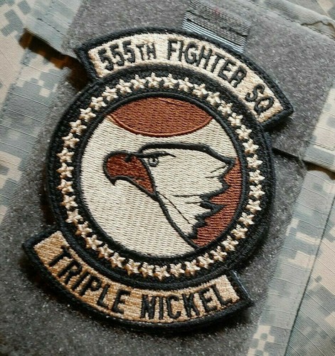 USAFE F-16 555th FS FIGHTER SQN vêlkrö PARCHE SNOOPY: FLY ACE - GOLPEA MI HUMO - Imagen 4 de 14