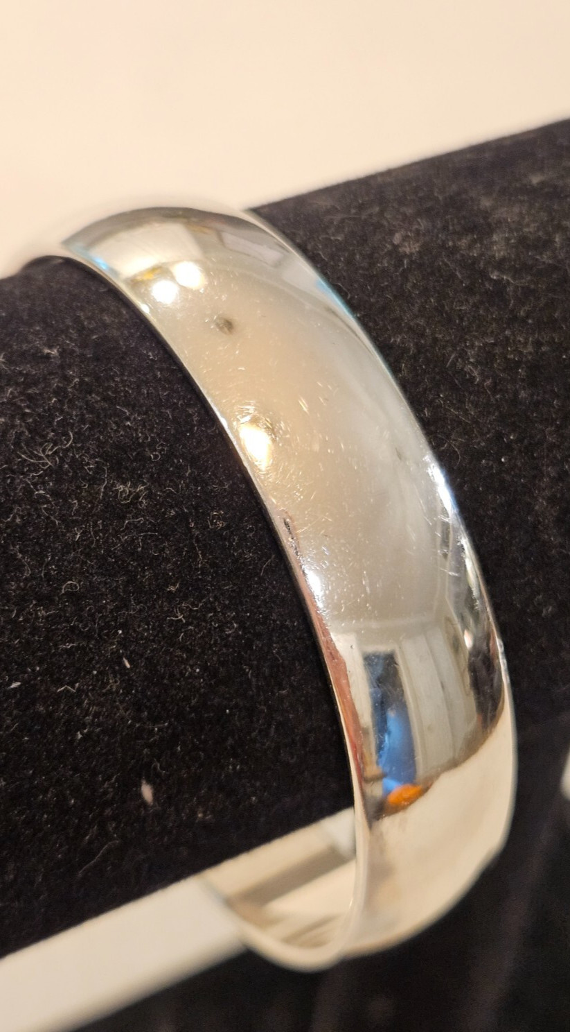 Vintage Signed MONET Solid Silver Tone Bangle Bra… - image 1