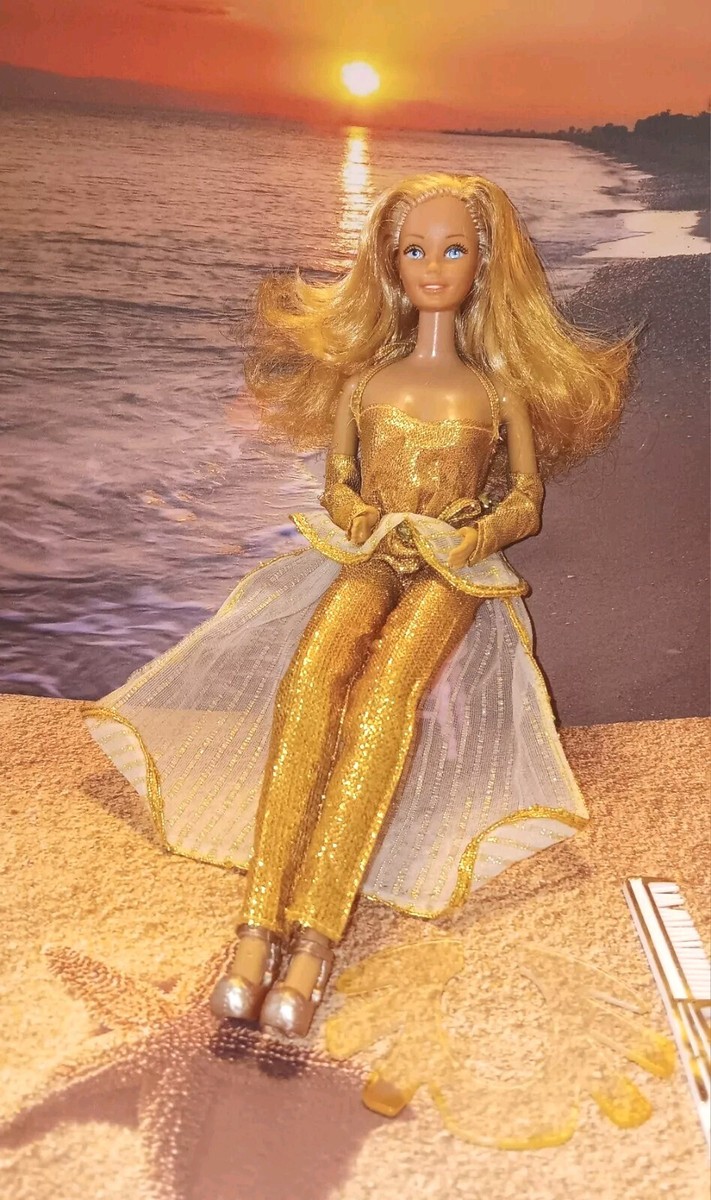 Typing Tutor Barbie Gold Hair Games Barbie Fashionistas Doll #222