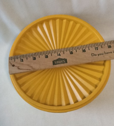 Vintage Set Of 3 8" Tupperware Cookie Storage Containers With Orangish Colored - Picture 3 of 11
