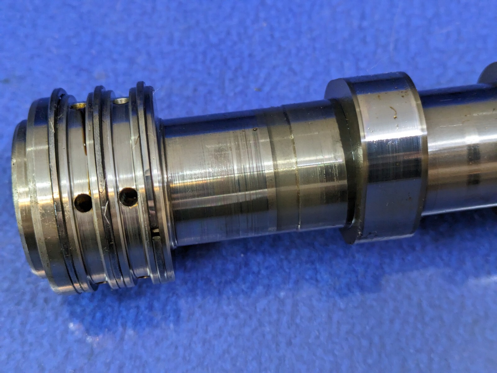 oem camshaft outlet left Bentley Continental 6.0 W12 exhaust cam shaft driver