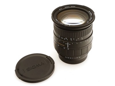 Sigma Zoomobjektiv Zoom 3.8-5.6 / 28-200 mm UC Aspherical für Pentax K AF