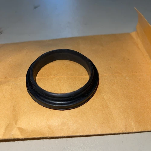 CUSHION, BRACKET UPPER