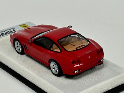 1/43 Ferrari 550 Maranello in Red from 1996 on Leather base JPN43