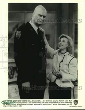 1991 Press Photo Richard Moll & Dr. Joyce Brothers on "Night Court" - nop57004