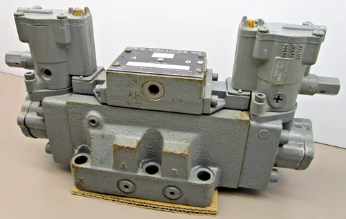 O.E.M. Hydraulics Inc.  A0153001D  Directional Control Hydraulic Valve  Pilot Op