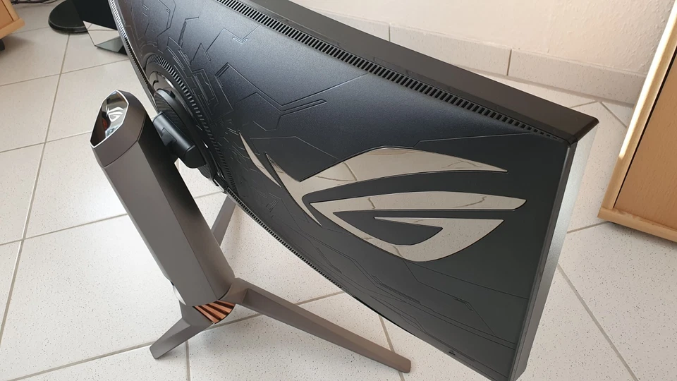 Asus ROG SWIFT PG35VQ Gaming Monitor 35" UltraHD HDR, 21:9 Curved, 200Hz, G-SYNC - Bild 3 von 4