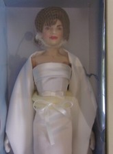 JACKIE JACQUELINE KENNEDY Doll w/4 Outfits FRANKLIN MINT w/COA NRFB