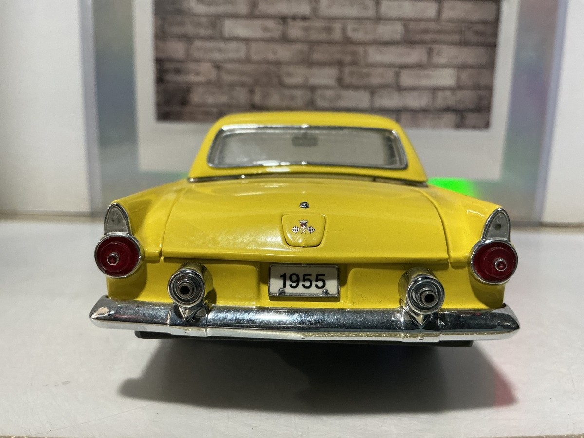 ダンバリーミント製　1955 フォード　サンダーバード　1/24 1/24 DANBURY MINT - 1955 FORD THUNDERBIRD LIMITED EDITION | eBay