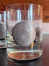 Leitz Leica Whisky-Glas 2xTrinkgl&auml;ser mit Leica R4 Emblem Metall - TOP - Sammler