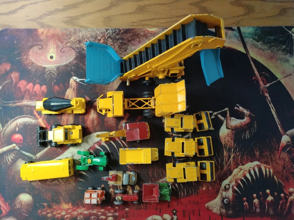 Lot of 15 Diecast Construction Vehicles (Dinky, Lesney, Foden etc.) Foto 2 de 3