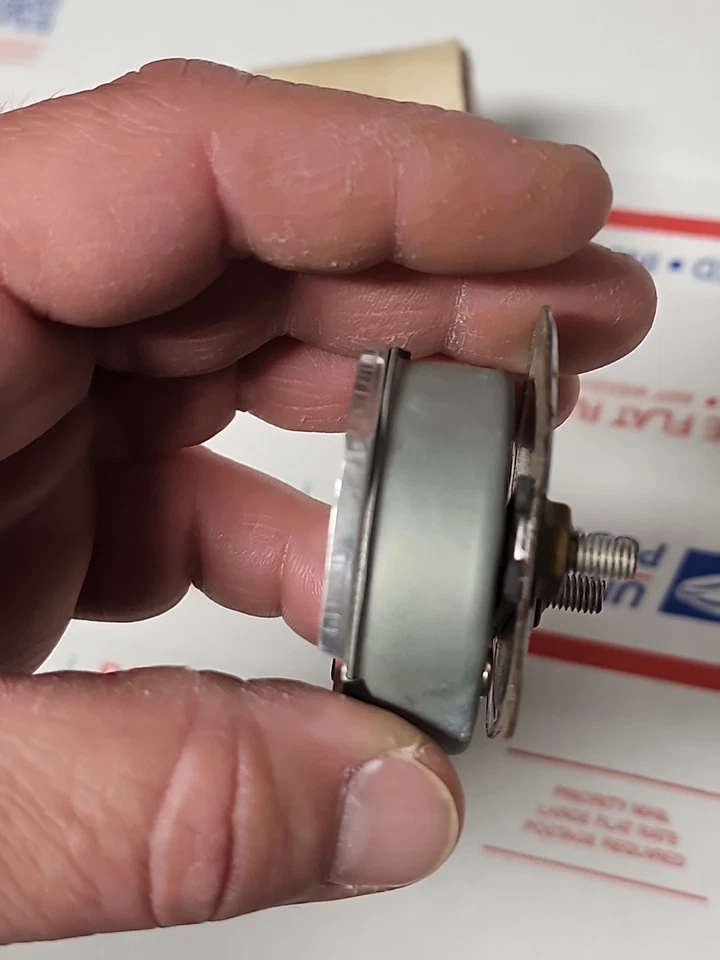 Ford F-100 1961-1966, F-250 nos manómetro de presión de aceite P/N C1TF-9273-G FOMOCO OE Foto 4 de 4