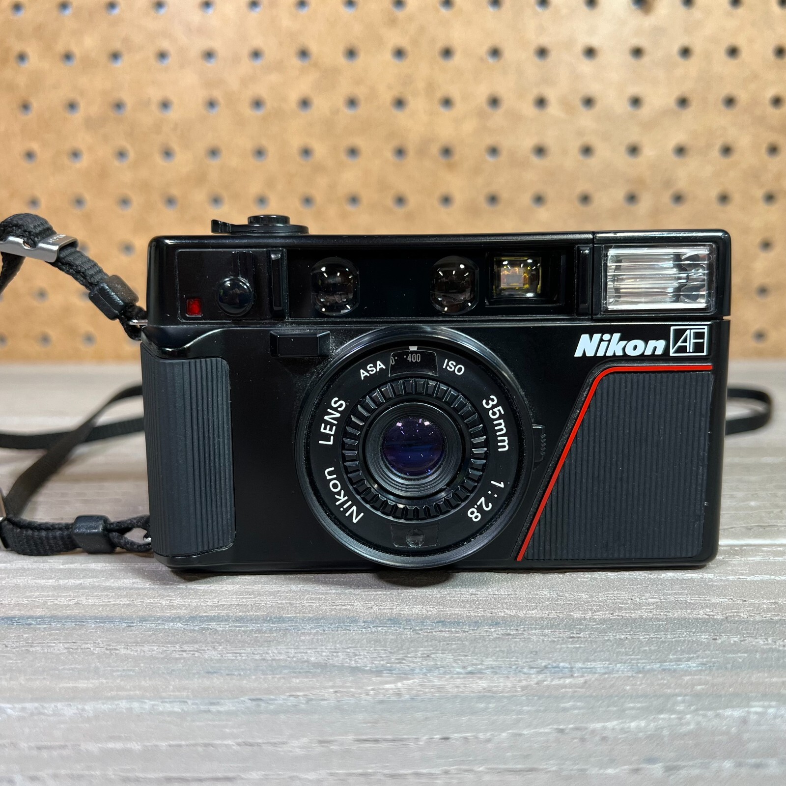 Nikon L35 AF ISO 400 "Pikaichi" 35mm F2.8 Film Camera L35AF Tested US