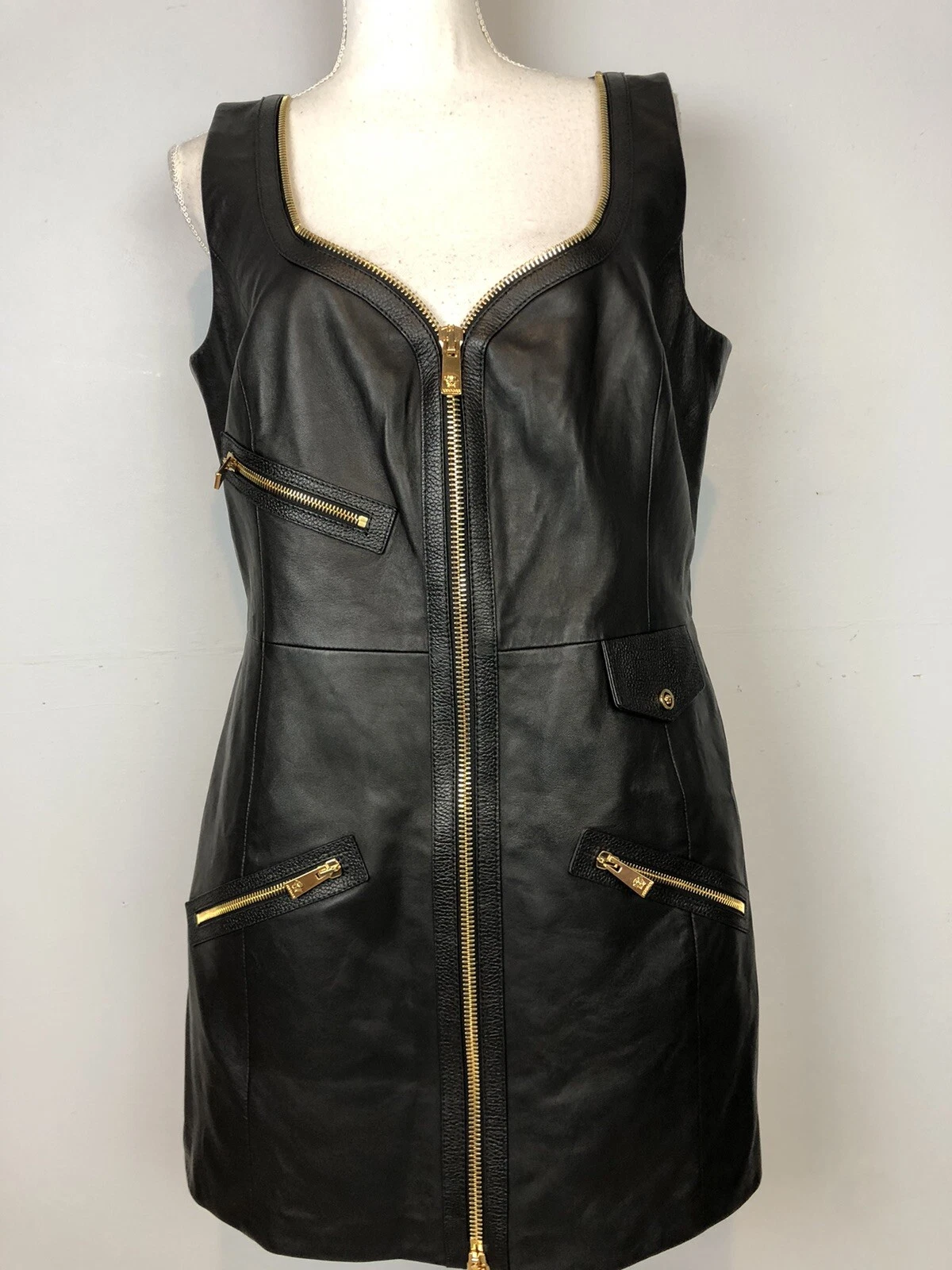 Mini abito nero senza maniche in pelle VERSACE con cerniera taglia 48 prezzo al dettaglio al dettaglio $4025