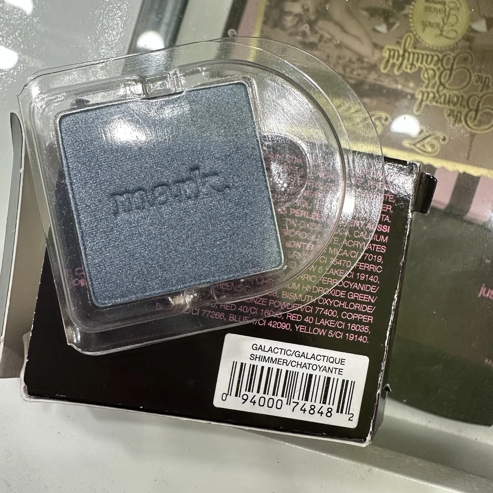 Avon Mark Eyeshadow Galactic Shimmer Blue Discontinued - Image 2 of 3