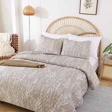 Quilts Queen Size Oatmeal Bed Spread with White Floral Pattern Botanical Micr...