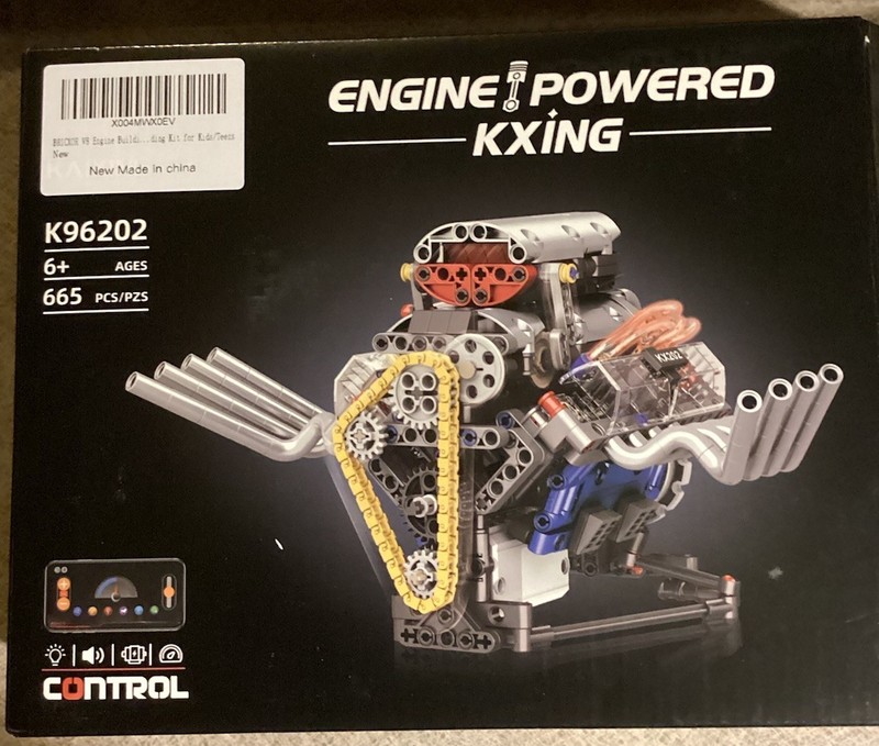 Engine Powered Kxing K96202 665 Pc Building BlockV8 Engine Model
