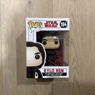 Funko Pop! Vinyl: Star Wars - Kylo Ren (Unmasked) #194