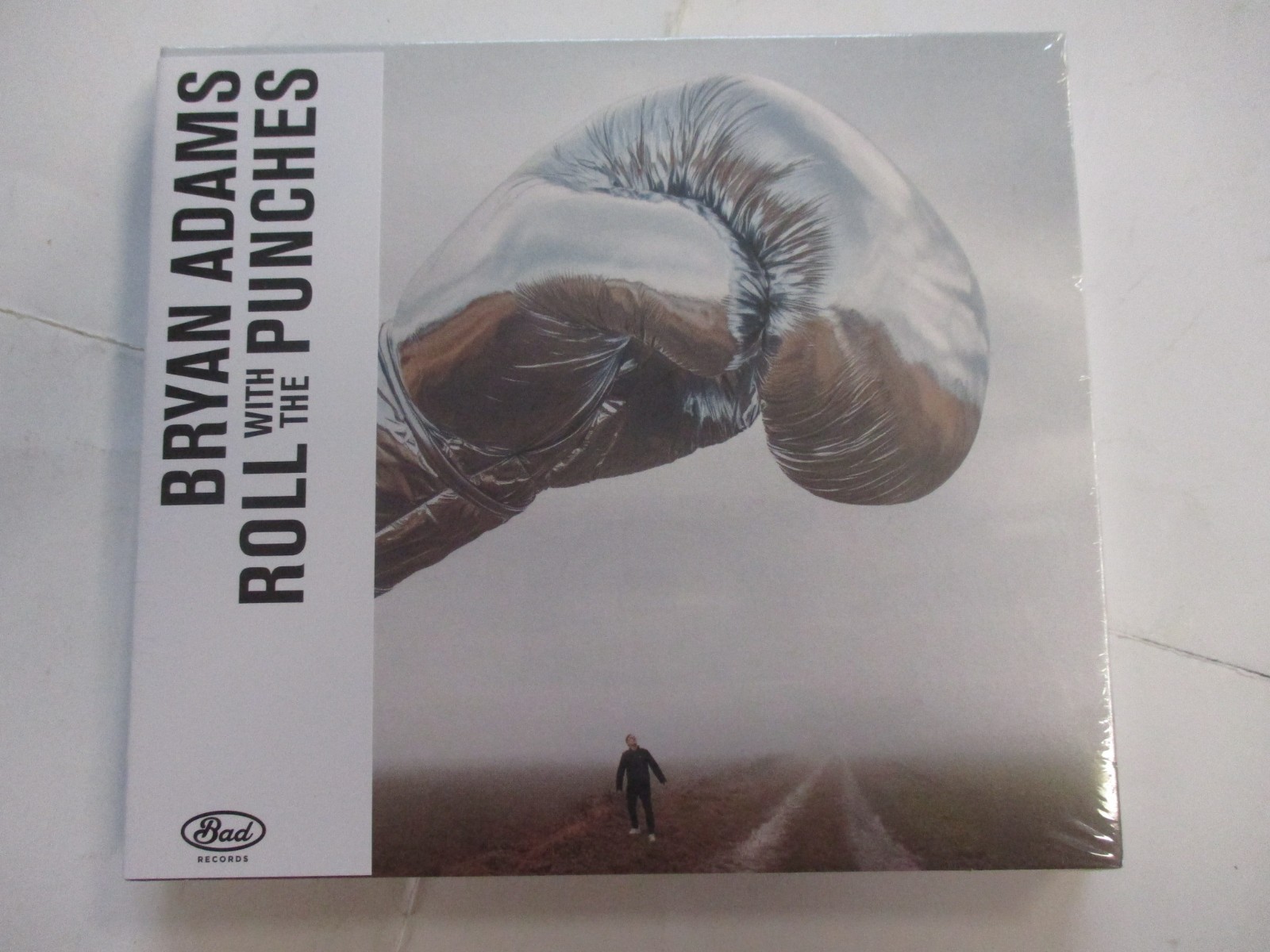 BRYAN ADAMS - ROLL WITH THE PUNCHES - 2CD NEW SEALED 2025