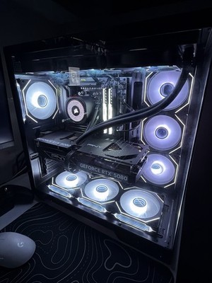 RYZEN 7 9800X3D+RTX 5080 Gaming PC!!