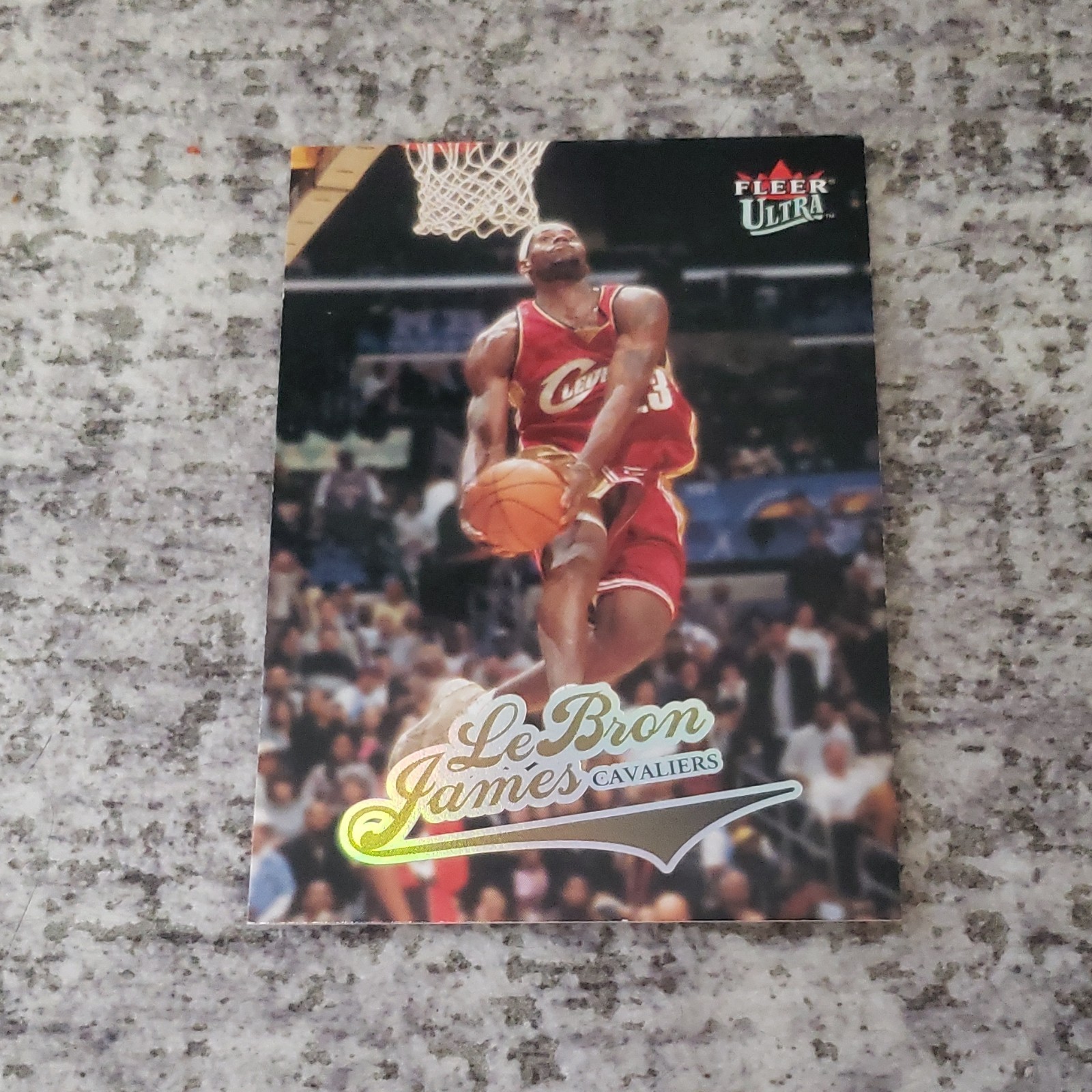 Fleer Ultra 2004-05 LeBron James #114 Cleveland Cavaliers Basketball Card