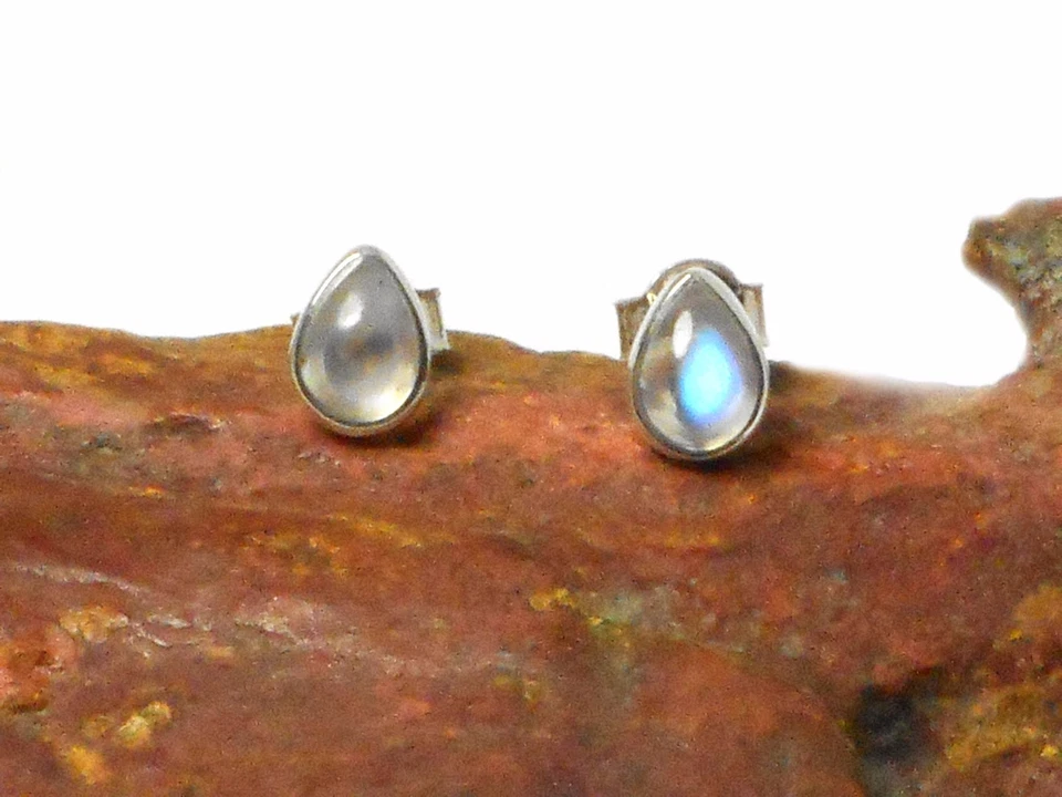 Pear Shaped MOONSTONE Sterling Silver 925 Gemstone Stud Earrings - 5 x 7 mm - Image 2 of 4