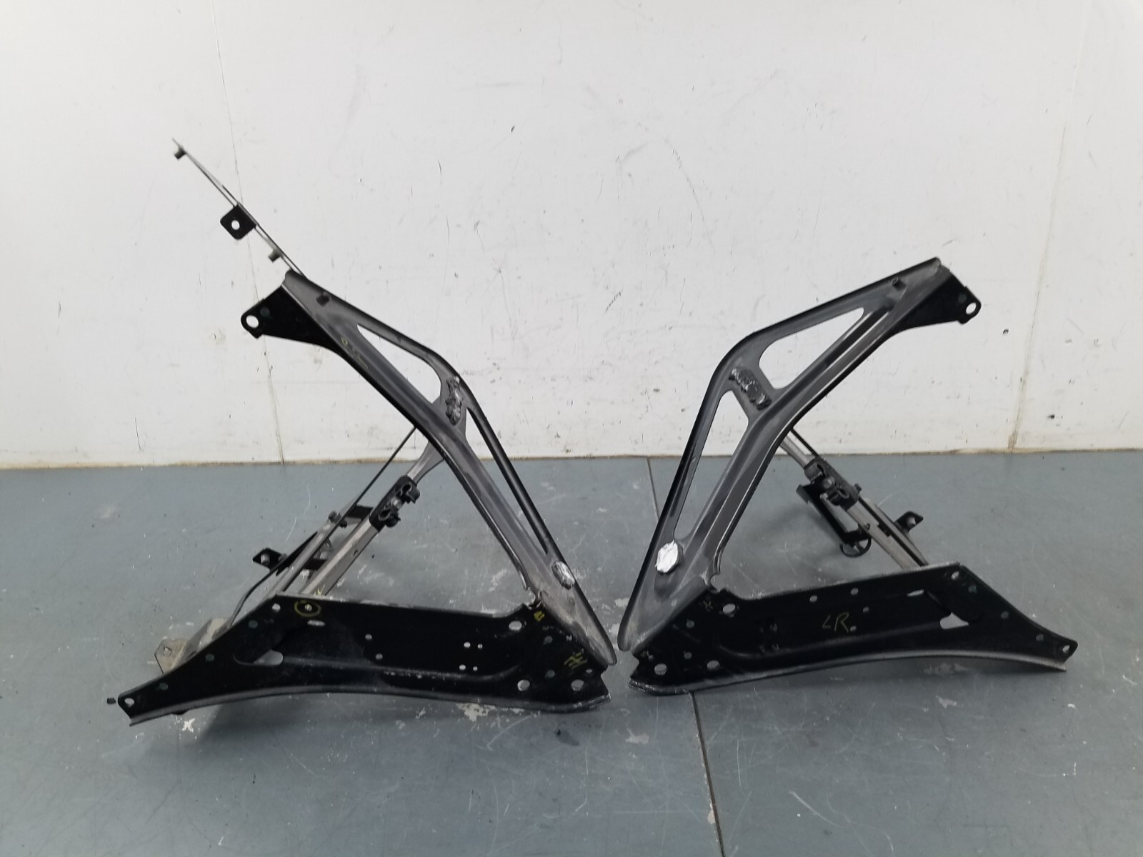 2015 McLaren 650S Spider Rear Quarter Panel Support Brackets #4100 X2