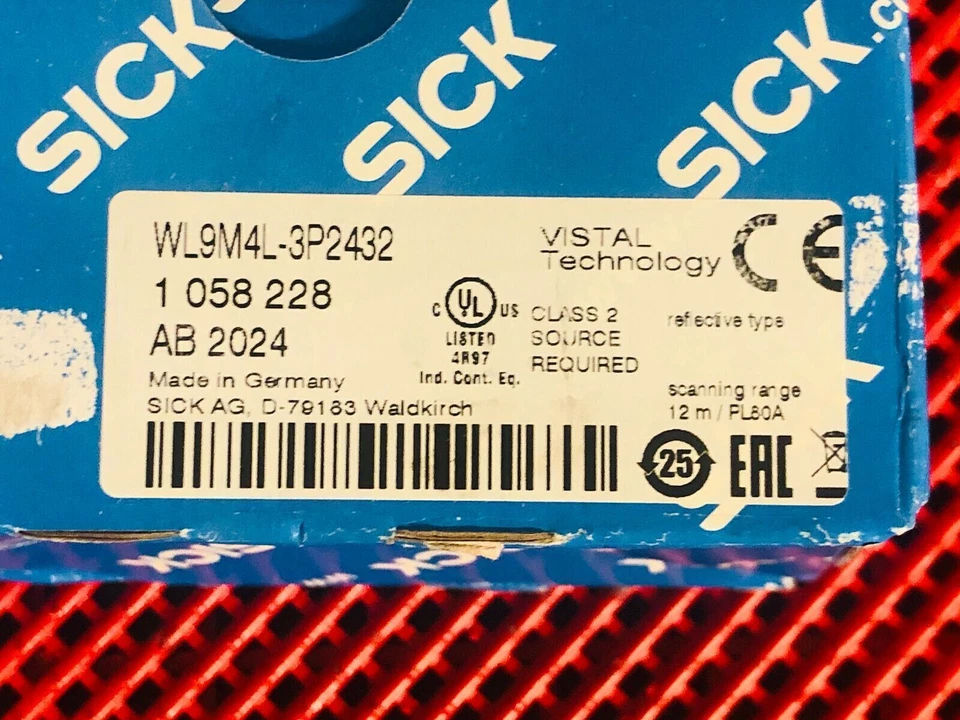 Sick WL9M4L-3P2432 Photoelectric Retroreflective Sensor 1058228, WL9M4L3P2432 - Image 2 of 4