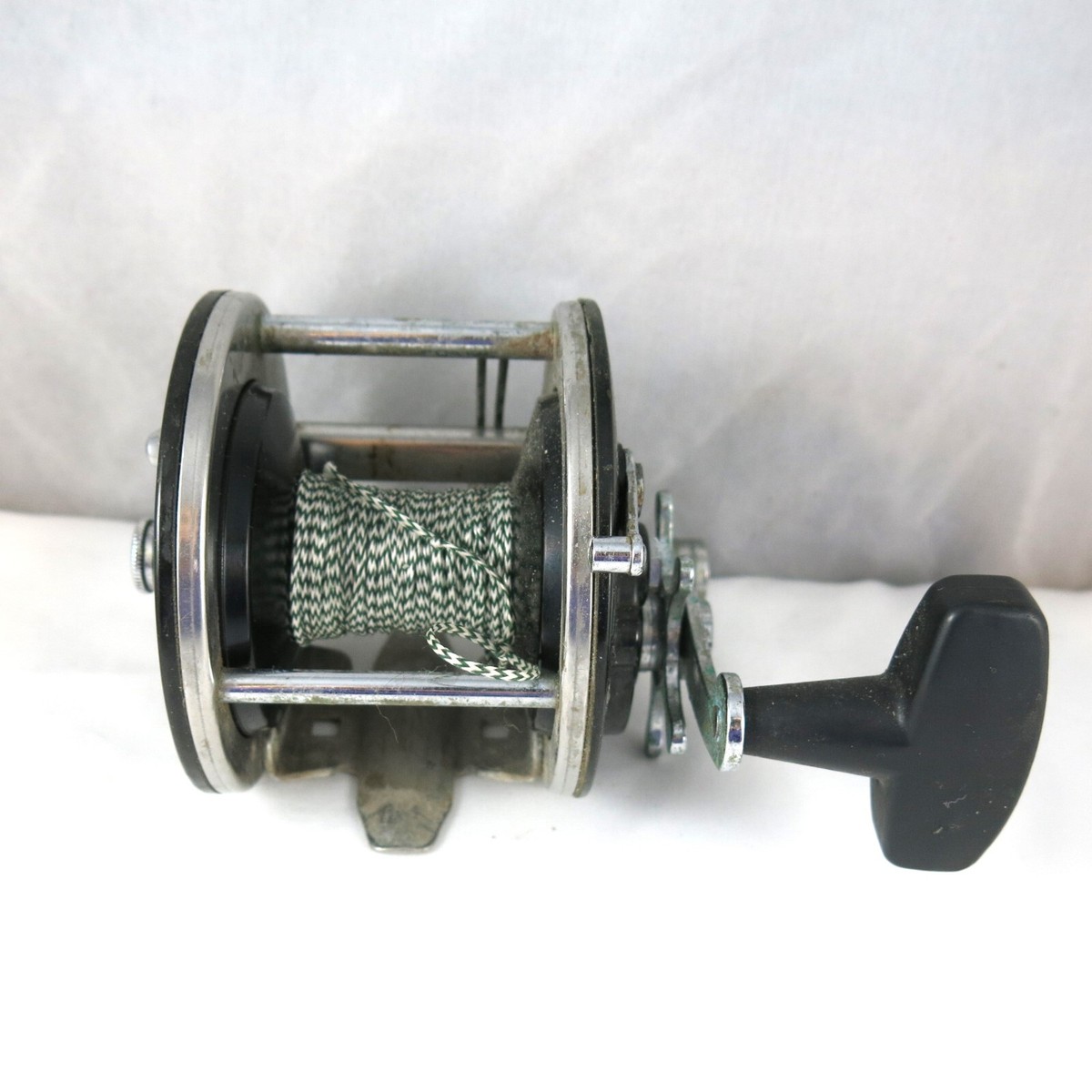 Vintage PENN 309 LEVEL WIND Deep Sea Ocean Salt Water