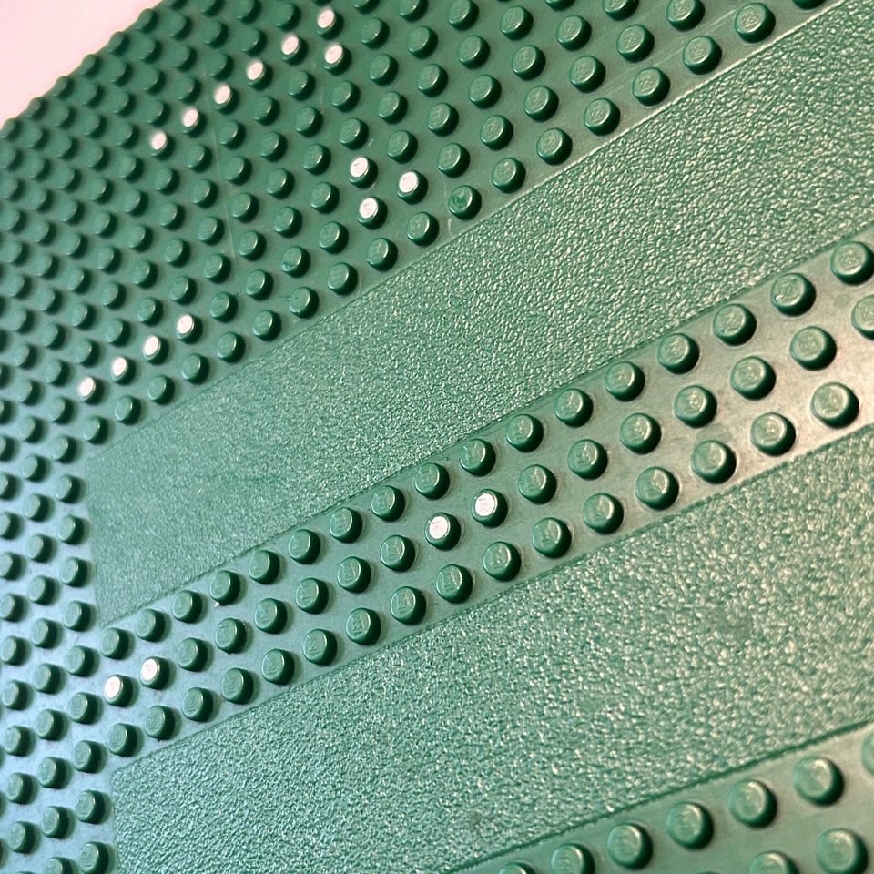 Lot of 4 Vtg 70s LEGO Green Baseplate Dots Pattern Legoland City Rounded Corners - Image 2 of 4