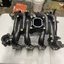 2001-2011 Crown Victoria Grand Marquis Mustang Intake Manifold Nos Ford