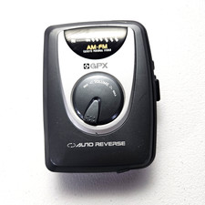 VINTAGE GPX PERSONAL STEREO AM FM CASSETTE PLAYER C3132 Works