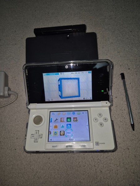 Nintendo 3DS Blanca + ACCESORIOS + LUMA