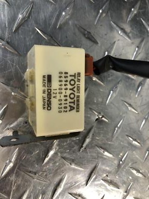 89-95 Toyota Pickup Truck 4Runner Key Reminder Buzzer Signal Relay 85969-89102 !
