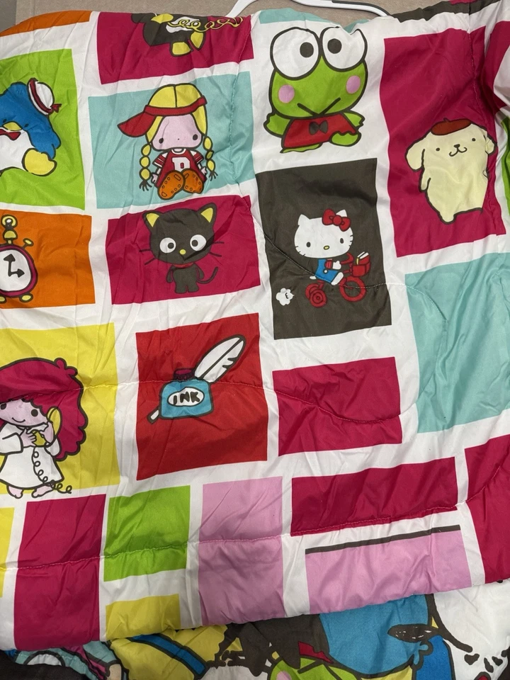 Edredón de cama reversible Sanrio Friends Twin XL Hello Kitty hallazgo limitado Foto 4 de 4