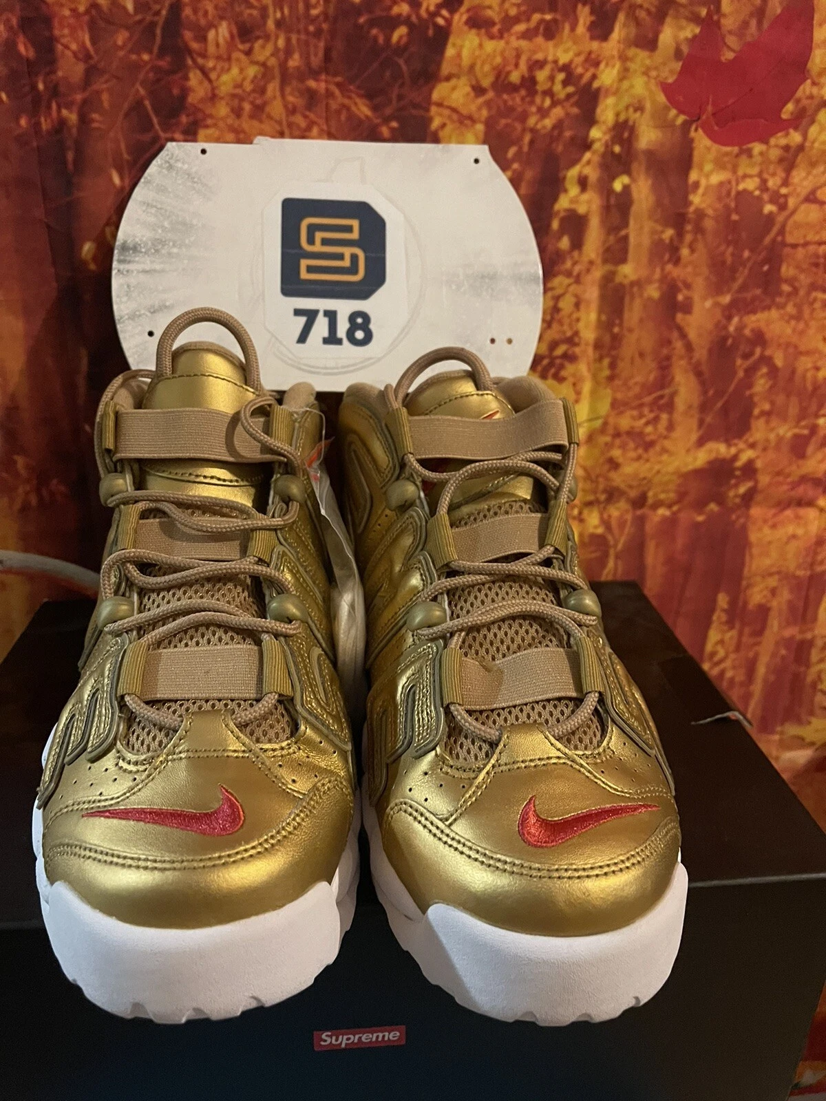 Supreme Nike Air More Uptempo or DS. TAILLE 9 100 % authentique garanti