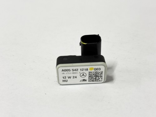 W218 Mercedes 2013 CLS63 AMG Front Acceleration Sensor 0055421218 OEM - Picture 2 of 11