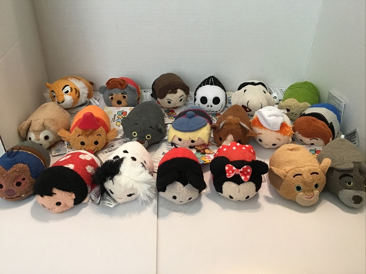 Disney Tsum Tsum Plush LOT Of 20 Different Plush Toys Mickey