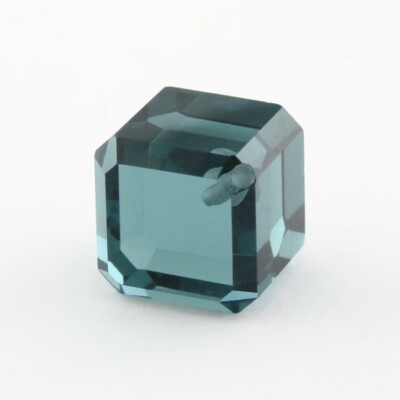 CUBIC ZIRCONIA BLUE-GREEN COLOR 6 MM CUBE CORNER DRILLED 4 PIECE SET F-4263