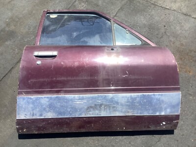 【たなか】 84-89 Toyota Pickup Right Passenger Side Door (Burgundy) 67001
