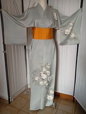 Antiker japanischer Kimono Seide Perlgrau 